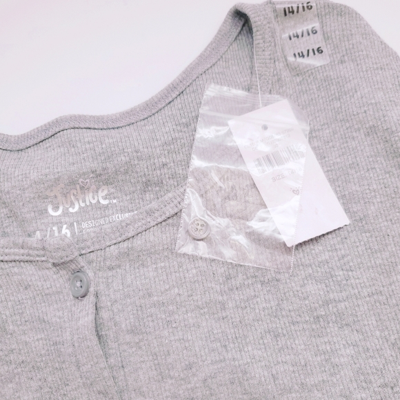 Sweater - Picture 8 of 8